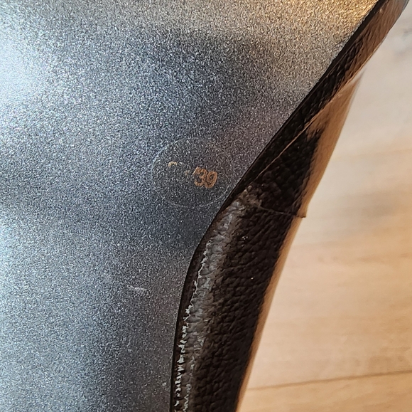 VINTAGE Jessica Simpson Grey Patent Leather Ankle Boots with Bow Size 9 - Picture 10 of 12